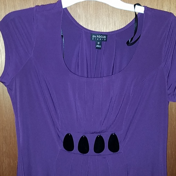 Dress - Picture 2 of 4